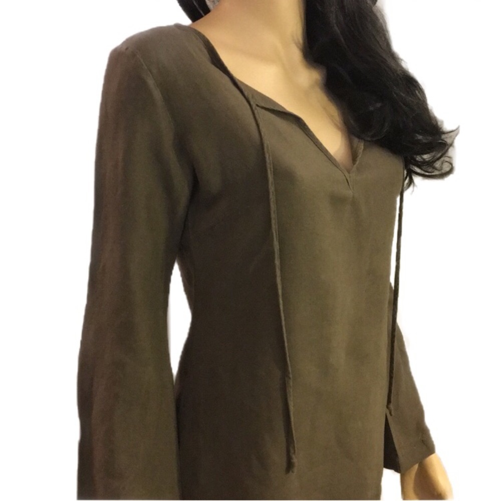 NEW YORK & COMPANY Linen Split Neck Tunic Blouse🏆